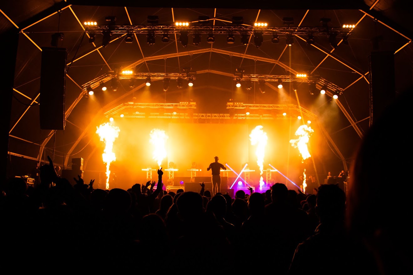 Fotografia do Palco Urban do Festival Authentica que decorreu em dezembro de 2022.